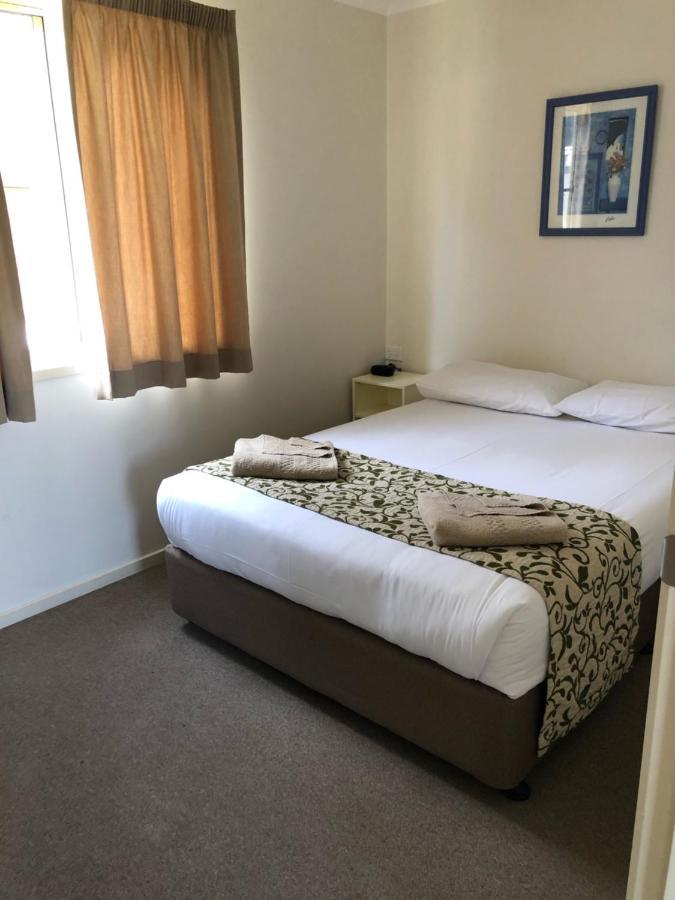 Australian Motor Home Tourist Park Twelve Mile Creek Karuah Esterno foto