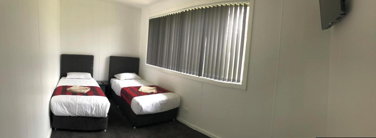 Australian Motor Home Tourist Park Twelve Mile Creek Karuah Esterno foto