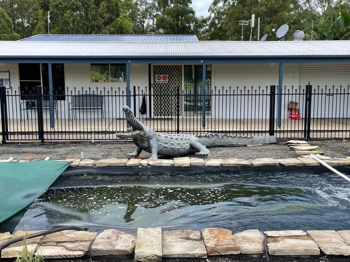 Australian Motor Home Tourist Park Twelve Mile Creek Karuah Esterno foto